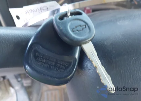 2005 Chevrolet Silverado 1500 Ls z USA, uszkodzony, nr VIN 2GCEC13T551318734